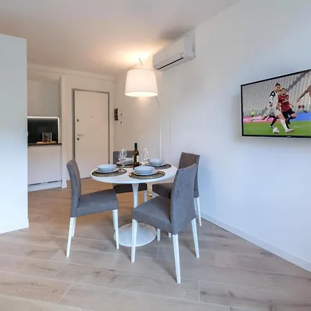 Apartmanhotel La Torre Con Private Park Trieszt