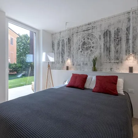 La Torre Con Private Park Apart-hotel 4*