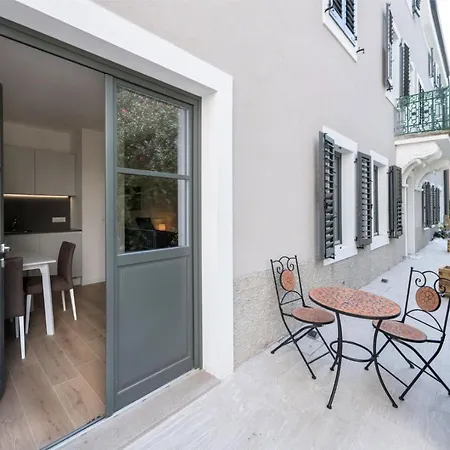 La Torre Con Private Park