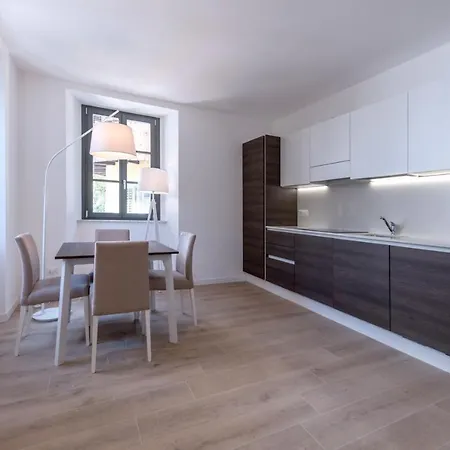 La Torre Con Private Park 4* Τεργέστη