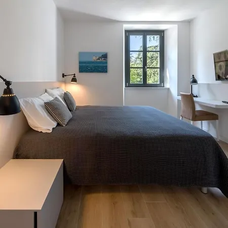 Apart-hotel La Torre Con Private Park 4*