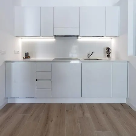 La Torre Con Private Park Apart-hotel Trieste