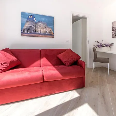 La Torre Con Private Park Aparthotel Triest