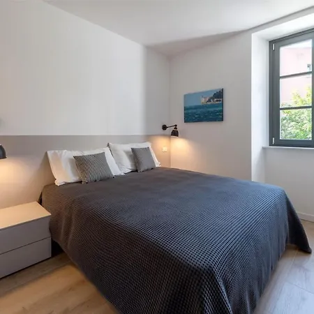 Aparthotel La Torre Con Private Park Triest