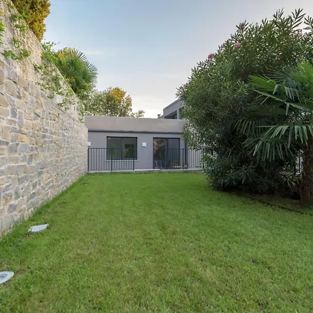 Apart Otel La Torre Con Private Park 4*