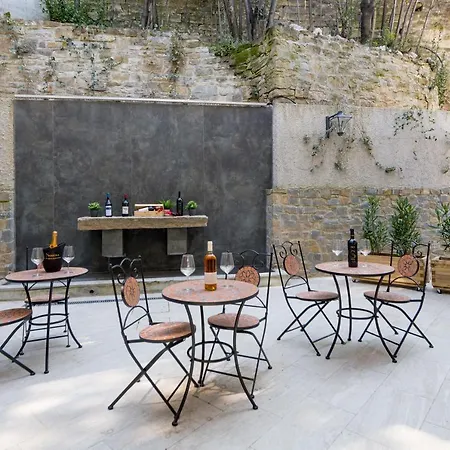 La Torre Con Private Park Aparthotel