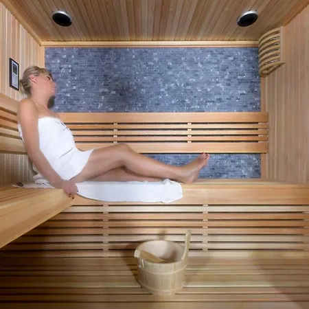 La Torre Con Private Park Apart-hotel