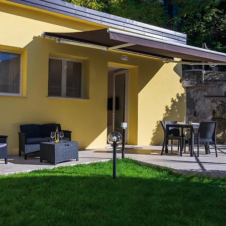 La Torre Con Private Park Hotel apartamentowy 4*