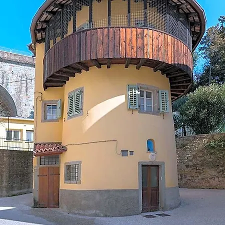 Aparthotel La Torre Con Private Park Triëst