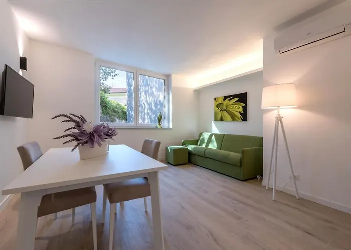 Apart Otel La Torre Con Private Park Trieste