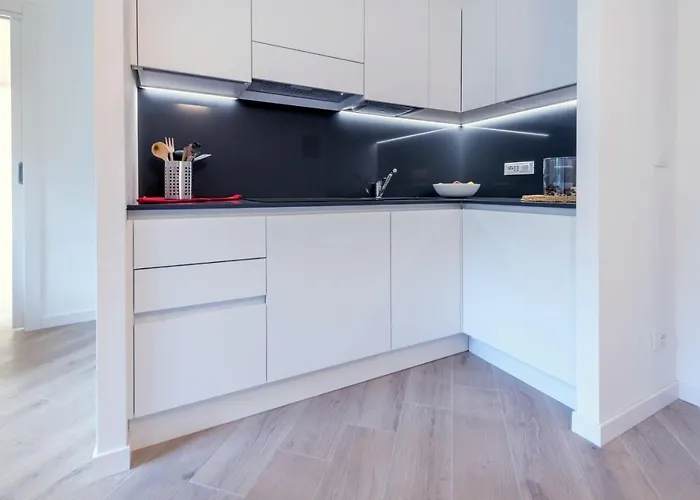 La Torre Con Private Park Apart Otel Trieste