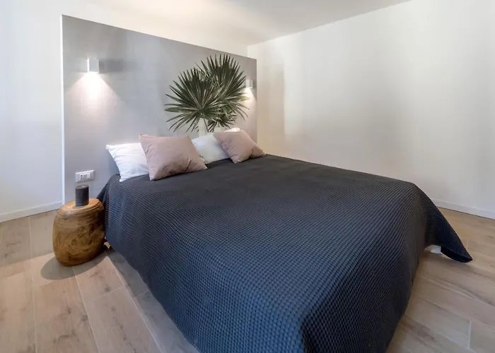 Apartmanhotel La Torre Con Private Park 4*