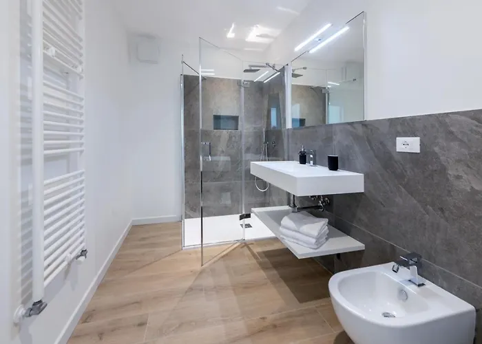 La Torre Con Private Park Apartmanhotel 4*