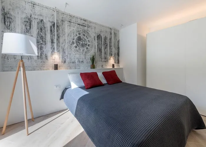 Apartmanhotel La Torre Con Private Park Trieszt