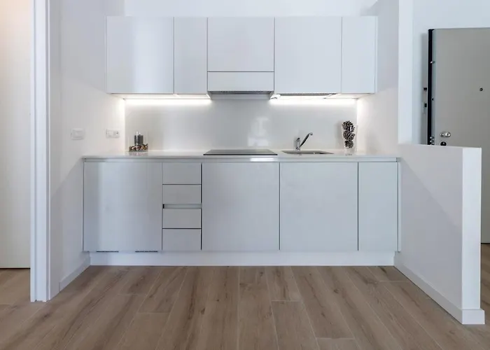 La Torre Con Private Park Apart Otel Trieste