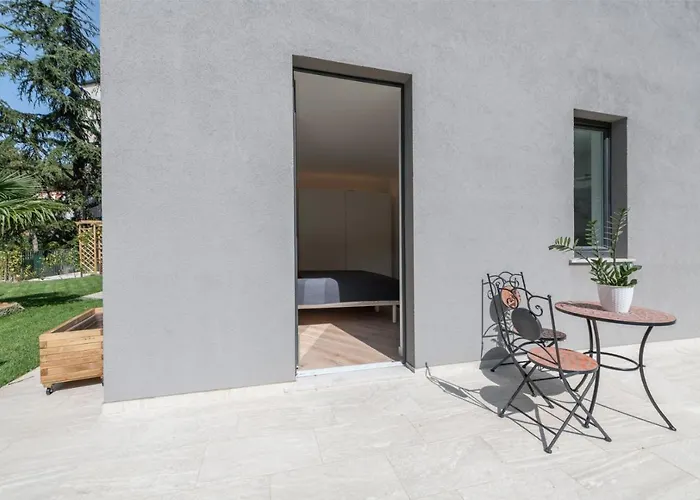 Apart Otel La Torre Con Private Park